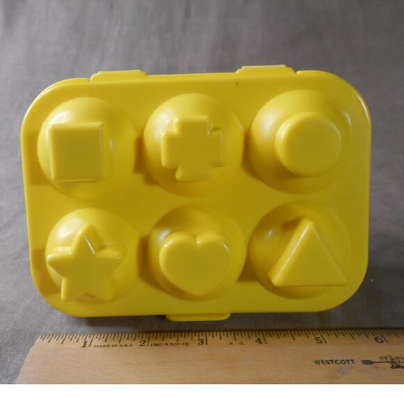 Kidoozie Peek N Peep Eggs in Carton Matching & Sorting Fun Missing 1 Egg - Picture 9 of 9